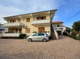 Apartments with parking space Sukosan, Zadar - 16641