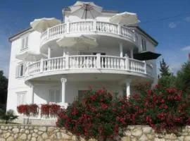 Apartments with parking space Barbat, Rab - 16816