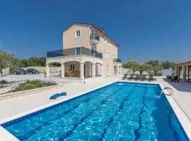 Luxury villa with a swimming pool Vodnjan, Fazana - 16867