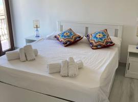 KROTONIATI APARTMENT, leilighet i Crotone