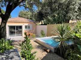 Magnifique villa avec piscine en Provence，Bédarrides的度假住所