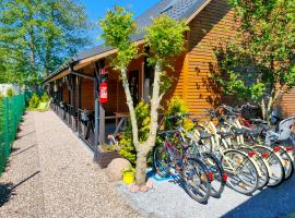 Wakacyjne Zacisze, hotel in Rusinowo