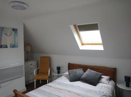 Cosy Loft situated on shores of Lough Neagh, self catering accommodation in Milltown