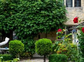 Lovedays Cottage, A Luxury 16th Century home in Painswick, hotel sa Painswick