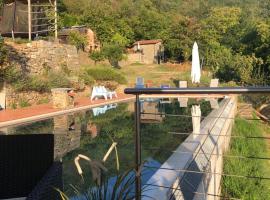 Metato con piscina e giardino, nyaraló Casabasciana városában