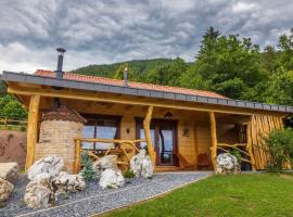 Lake Cottage - Koča ob jezeru, strandhotel in Nazarje