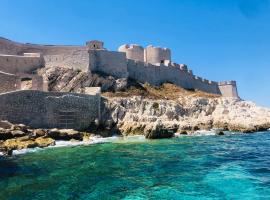 la daurade du frioul , île du Frioul, marseille: Marsilya, If Şatosu yakınında bir otel