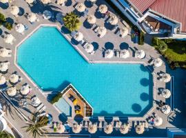 Hotel Niriides Beach: Kolymbia şehrinde bir otel