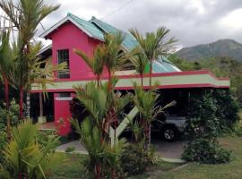 Residencia entera Valle de Anton, El Valle de Lily, vacation home in El Valle de Antón