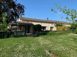 La Maison Pourpre, cottage in Vélines