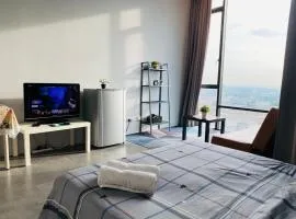 Miza Empire Damansara studio free wifi netflix