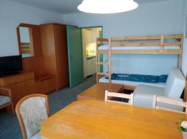 Mezonet Almberg Apartmany JaJ, hotel near Kirchenlift, Mitterfirmiansreut