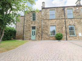 1 Claire House Way, hotel with parking in Barnard Castle