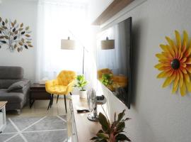 Mein Apartment Flowers mit Klima, bis 10 Personen, hotel perto de CongressForum Frankenthal, Frankenthal