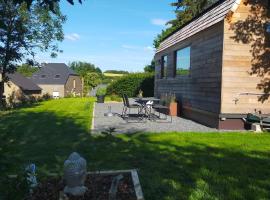 Tiny Messancy, une immersion dans la nature !, villa in Messancy