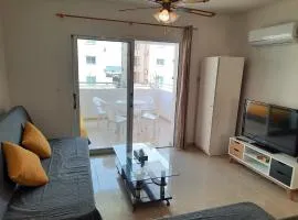 Large apt 2 bedrooms sea view & 2 balconies