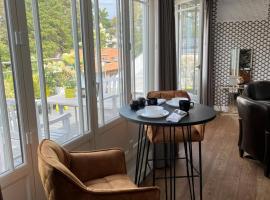 Rooftop terrace suite, bed and breakfast en Heist-op-den-Berg