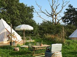 Coasters Hideaway boutique Glamping, luxusní stan v destinaci Brunnby