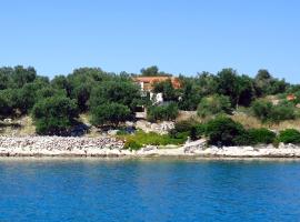 Secluded fisherman's cottage Krknata, Dugi otok - 888, hotel en Žman