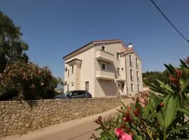 Apartments with a parking space Soline, Krk - 18802