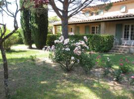 Clos Sainte-Garde, B&B in Saint-Didier