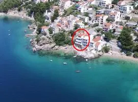 Apartments by the sea Pisak, Omis - 1018