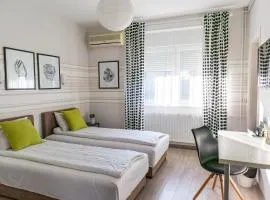 Guest House Family