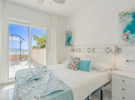 Coral Paradise Apartment with Swimming Pool, hotel en La Herradura