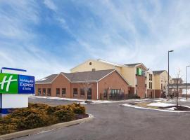 Holiday Inn Express Hotel & Suites Cleveland-Streetsboro, an IHG Hotel, hotel near Boulder Creek Golf Club, Streetsboro