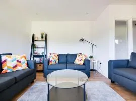 Pass the Keys Lovely 3 Bedroom property golf club and parking