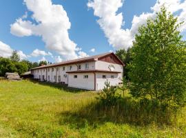 Viesu nams “Dimantu ferma”, hotel in Ikšķile