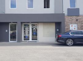 DND-X, posada u hoster&iacute;a en Pančevo