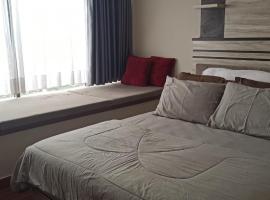 Ruby Apartment #10, ξενοδοχείο σε Kejayan