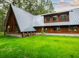 Crystal Moon Cabin, hotel in Enumclaw