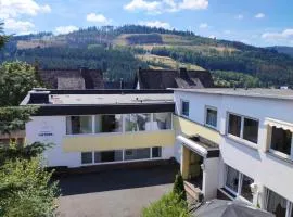 Berghotel Natura Bed & Breakfast