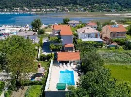 Family-friendly apartments with swimming pool Supetarska Draga - Donja, Rab - 2019