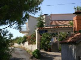 Apartments by the sea Zablace, Sibenik - 4251, hotel in Zablaće
