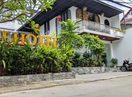 Life Boutique Hotel, hotel in Hue