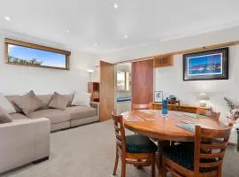 Forty South Cottage - A Secluded Waterside Getaway
