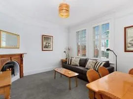 'Historic Haven' Two-storey Pad in Perfect City Spot