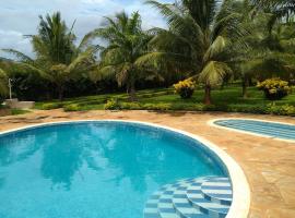 Galu Gardens Apartments Diani Beach, отель в Диани-Бич, рядом находится Kaya Kinondo Sacred Forest