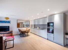 STYLISH 2 BED 2 BATH IN HIGHGATE & FREE PARKING, готель біля визначного місця Резиденція Кенвуд-хаус, у Лондоні