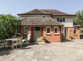 Gardeners Cottage, cheap hotel in Hungerford