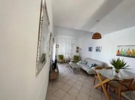 The Best prime location lovely 1 bedroom apartment