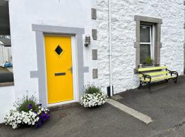 St John's Town of Dalry Glentress Apartment 1, vacation rental in Dalry