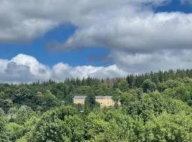 Les Houstalous