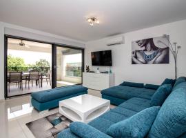 Luxury Apartment Luna, מלון ליד Valica Cove, ונטאצ'יצ'י