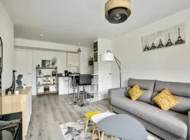 Chic studio near Paris - La Defense