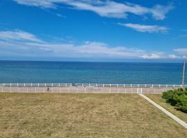 Lion Beach, hotel di Lion-sur-Mer