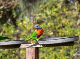 Lorikeet Holiday Park, hotel with parking in Arrawarra
